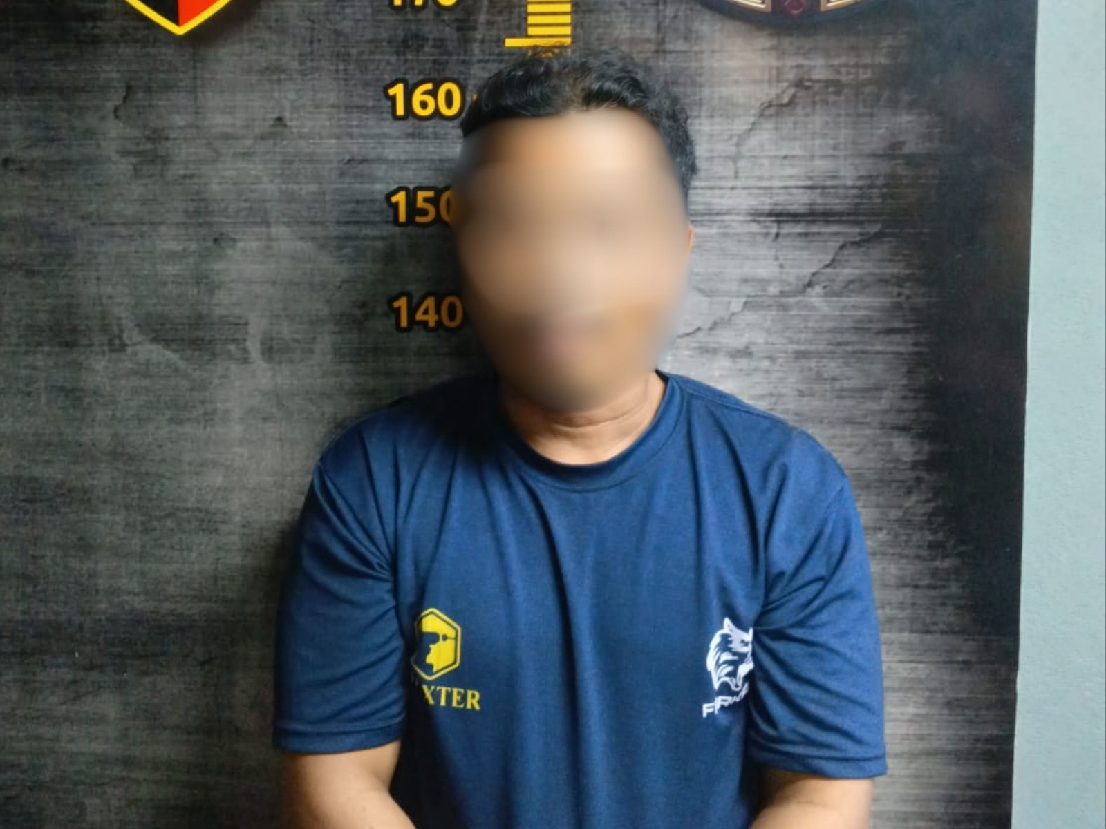 SG, pelaku dugaan pemerkosaan terhadap keponakannya yang berusia 12 tahun menjalani pemeriksaan di Mapolres Kubu Raya. Foto: Istimewa