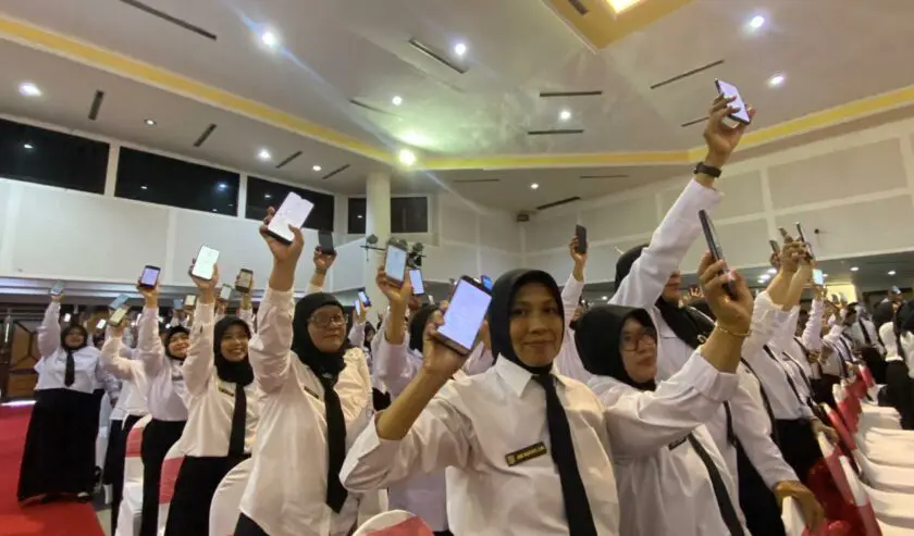 Sejumlah guru mengikuti tes menjadi Pegawai PPPK. Foto: Istimewa