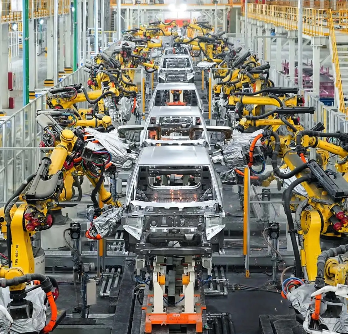 Produksi mobil listrik BYD di pabrik yang ada di Indonesia. Foto: Istinewa